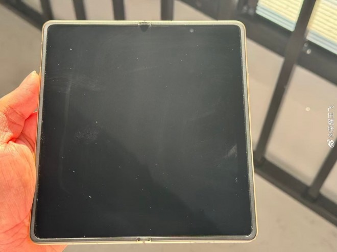 Apple не успела: Honor показала Honor Magic V6 &mdash; первый в классе смартфон без складки на экране